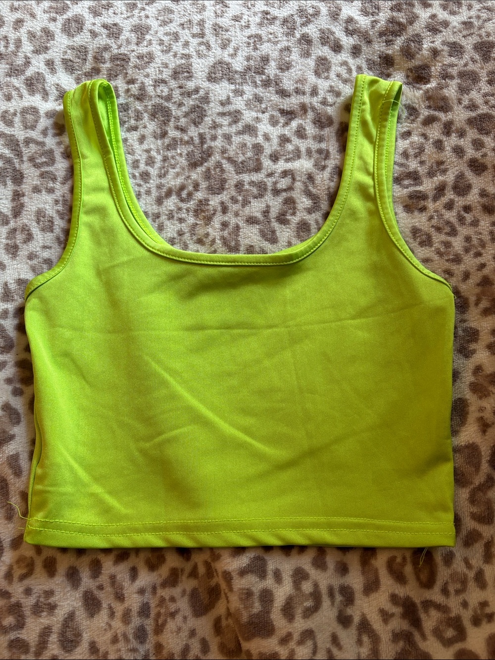 Women’s Lime Green Scoop Neck Crop Top
